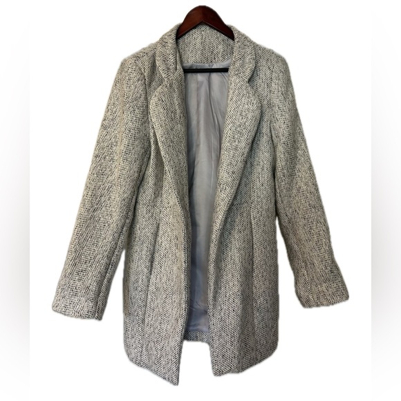 Women’s White and Black Woven texture Jacket. Size large. - Picture 5 of 7